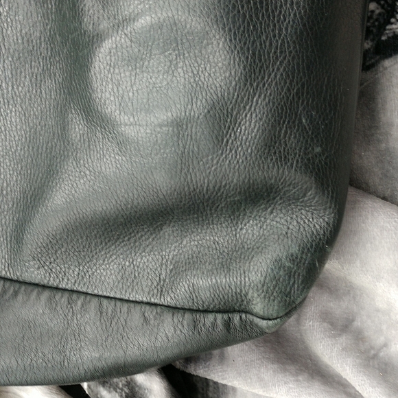 B makowsky black leather purse - Picture 9 of 13